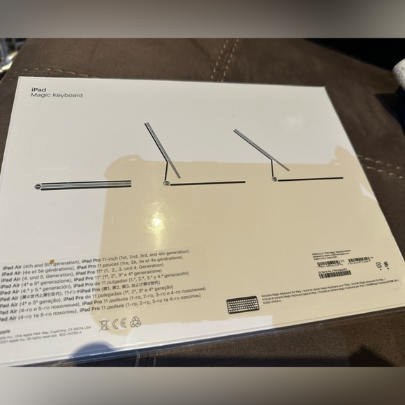 Brand New Magic Keyboard iPad Air/ Pro 11 inch - Picture 2 of 2